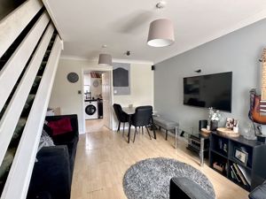 Lounge/Diner- click for photo gallery